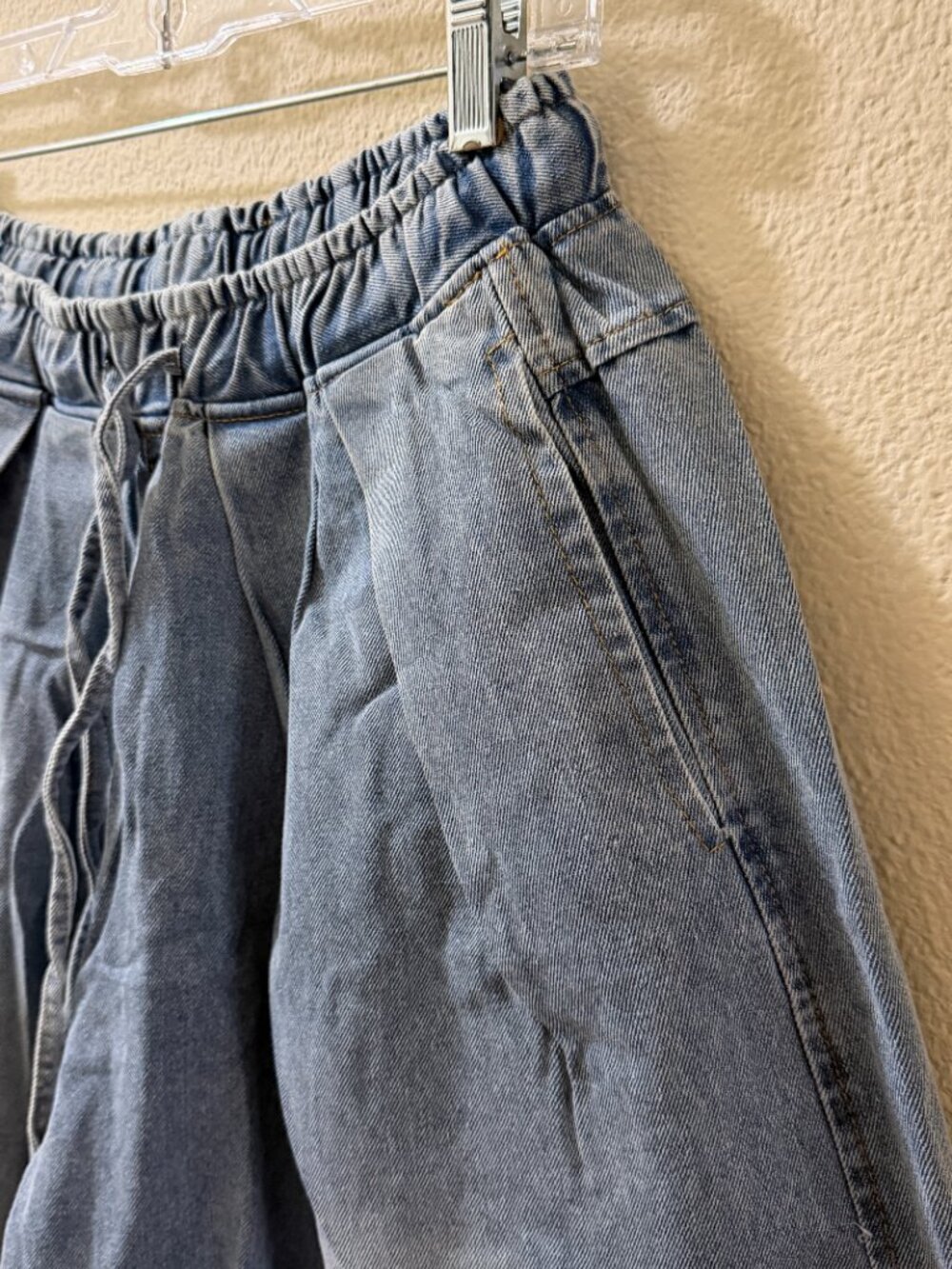 Women's Wide Leg Baggy Jeans - Picture 5 of 10